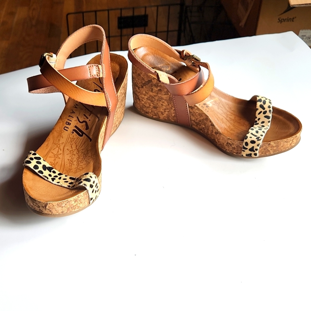 Blowfish cheetah wedge size 8